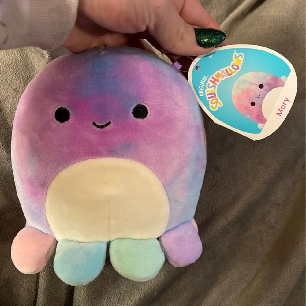 Squishmallow 5” Mary the Octopus Canadian Exclusive